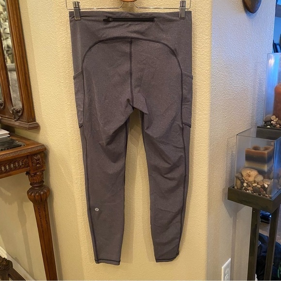LULULEMON Women Gray Side Pockets Athletic Leggings Pants Size 8 - Picture 5 of 9